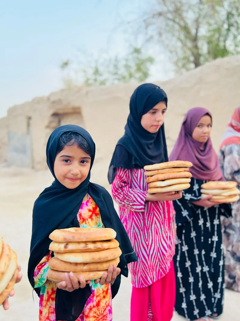Ekmek dağıtımı, Afganistan